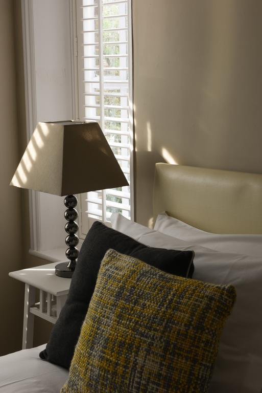 Woodstock Suites Charlton  Экстерьер фото