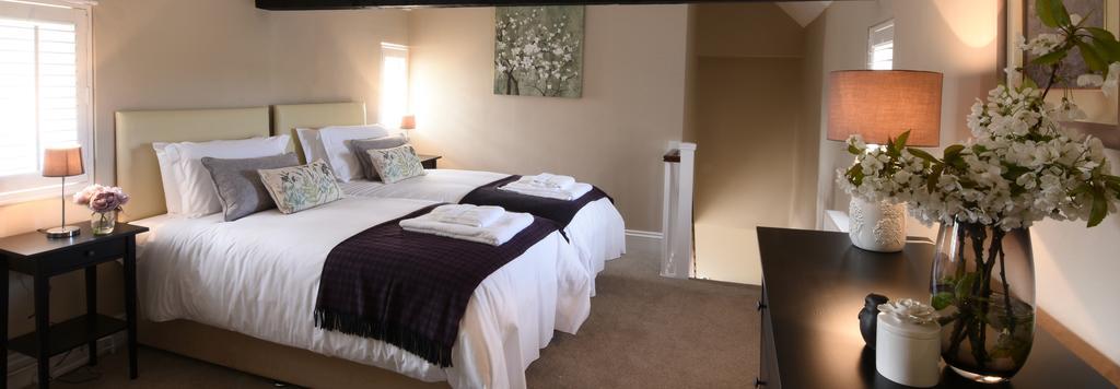 Woodstock Suites Charlton  Экстерьер фото