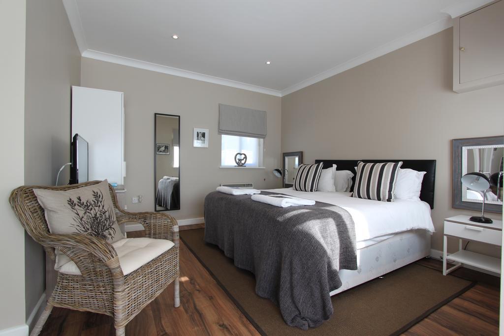 Woodstock Suites Charlton  Экстерьер фото